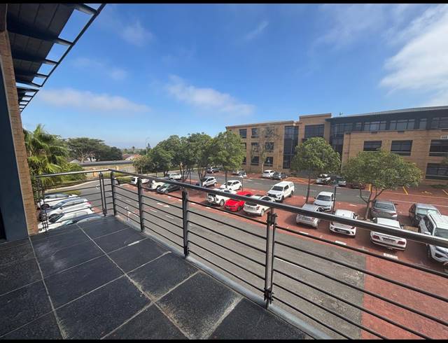 400M² OFFICE TO LET IN PLATTEKLOOF 3